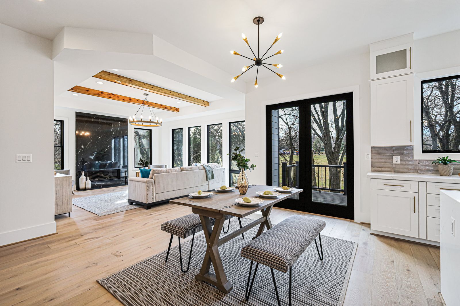 Lavenir elegant dining space